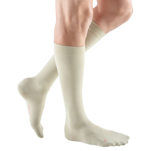 20-30 MV FOR MEN SEL CALF STD TAN V - Ultra Therapy Supplies